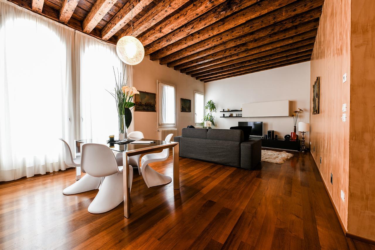 Frari Luxury Apartman Velence Kültér fotó