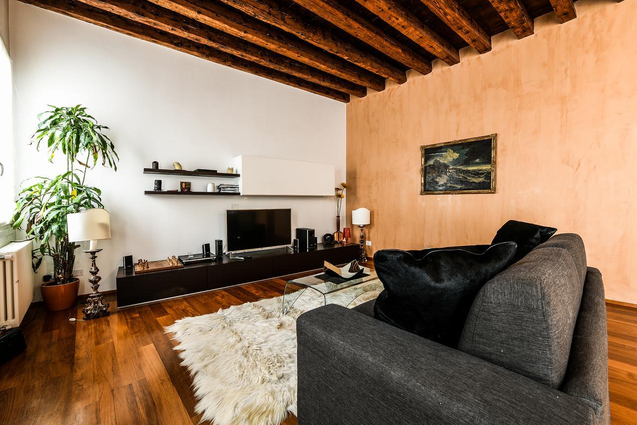 Frari Luxury Apartman Velence Kültér fotó